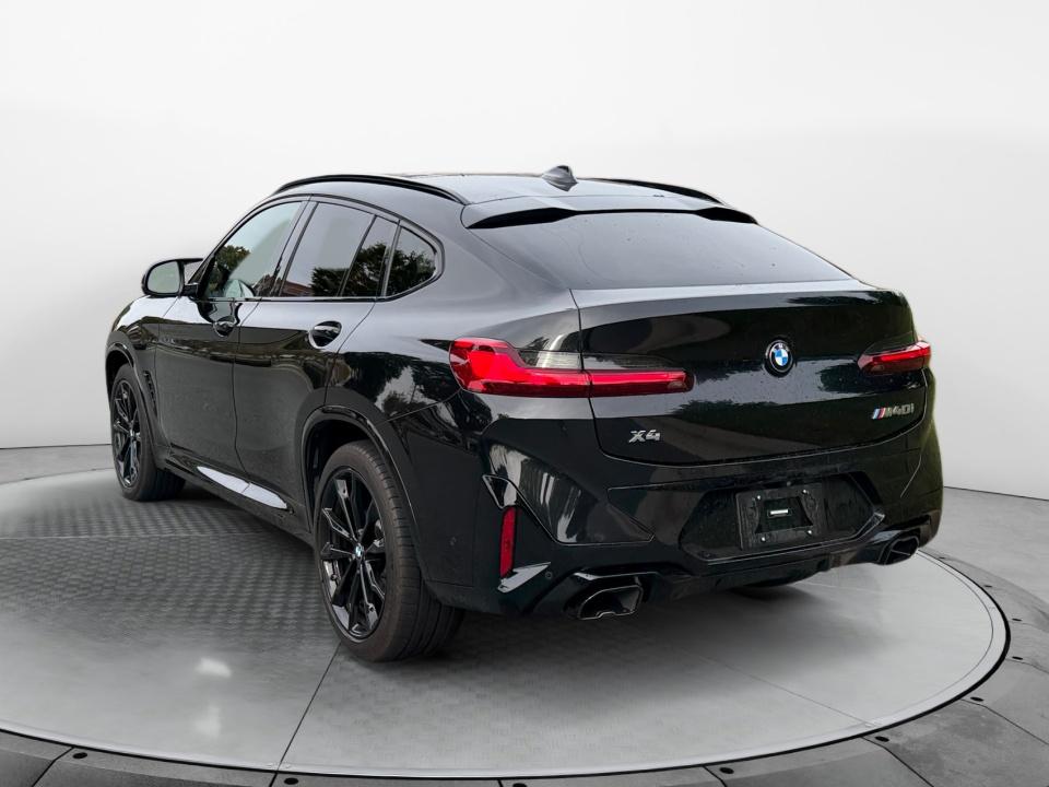 2023 BMW X4 M40i
