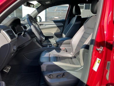 2022 Volkswagen Atlas Cross Sport 3.6L V6 SEL Premium R-Line