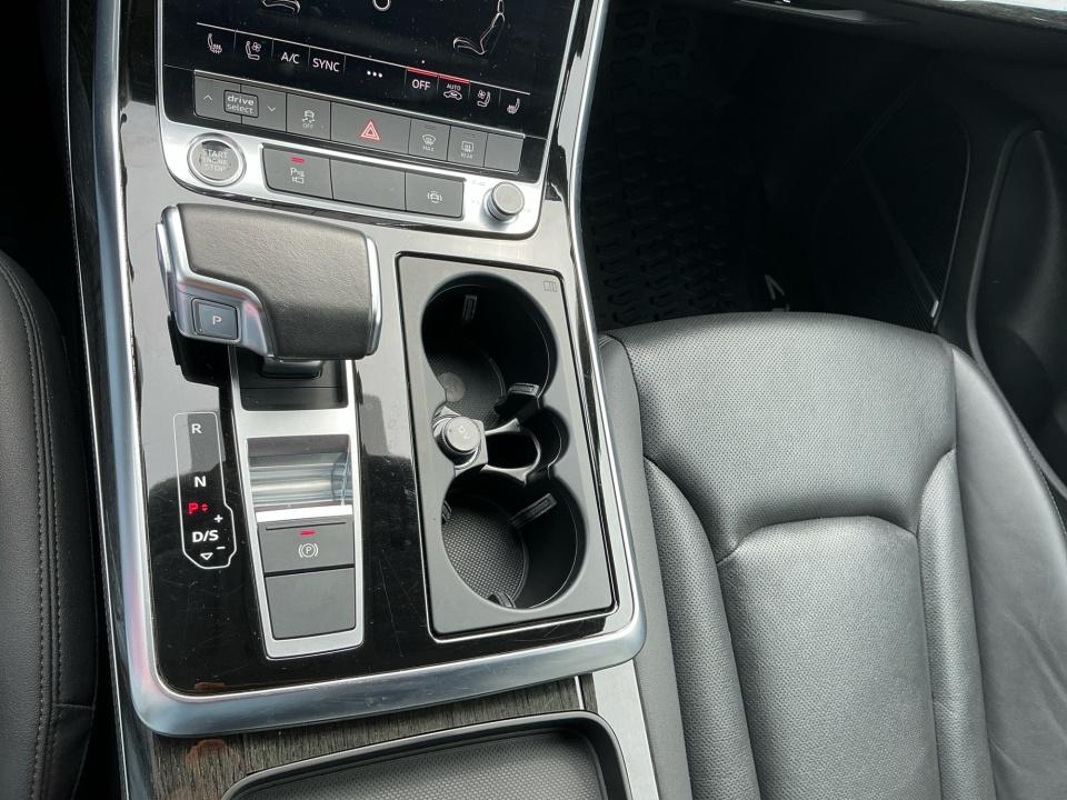 2023 Audi Q7 Premium Plus