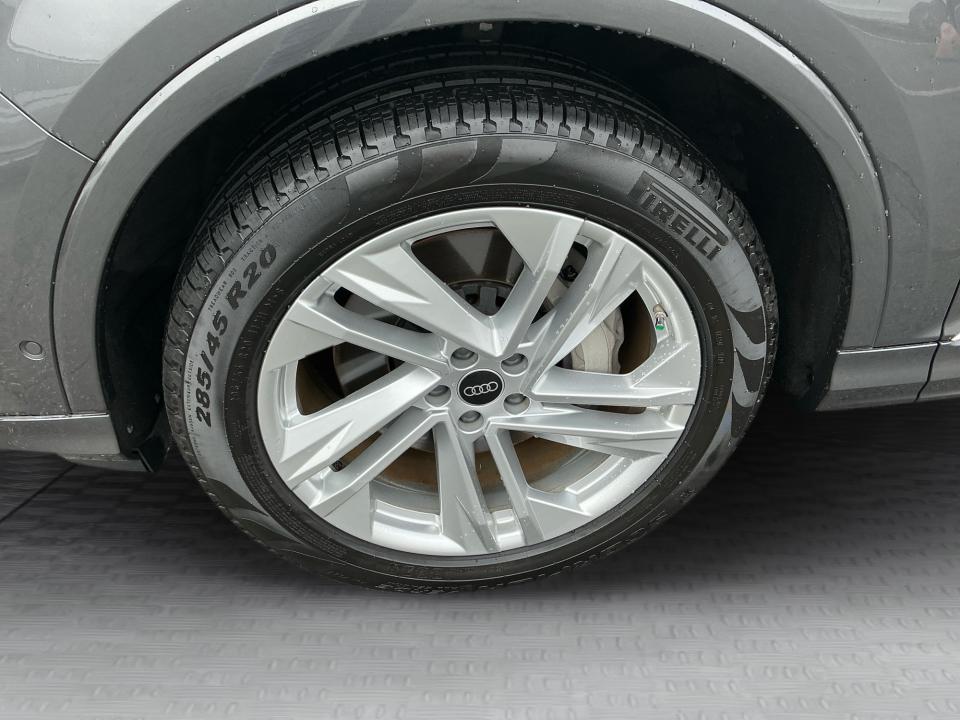 2023 Audi Q7 Premium Plus