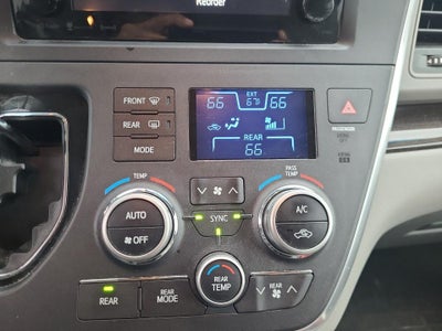 2016 Toyota Sienna XLE