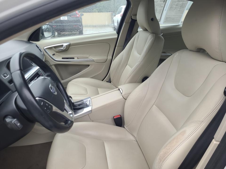 2015 Volvo S60 T5 Drive-E Premier
