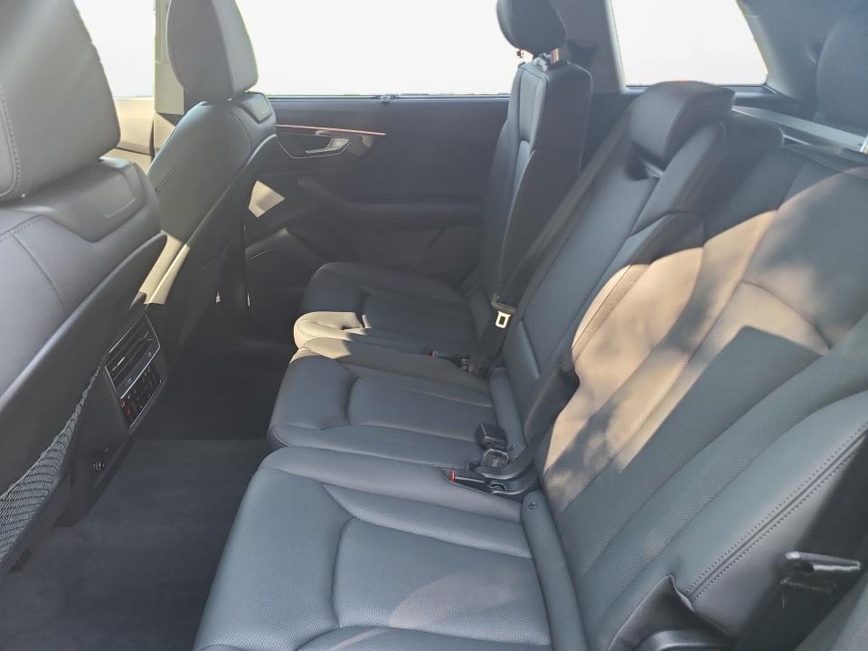 2024 Audi Q7 Premium Plus
