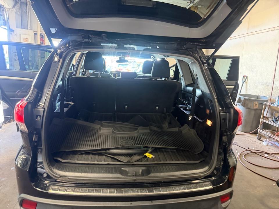 2017 Toyota Highlander LE