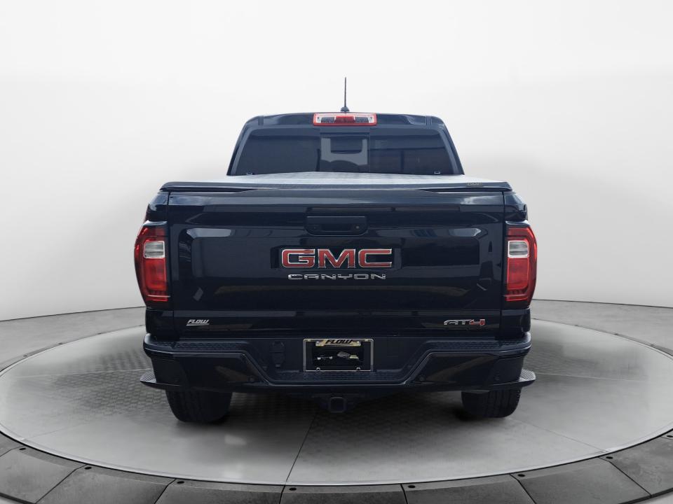 2024 GMC Canyon 4WD AT4