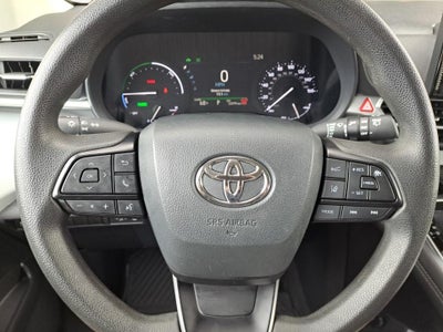 2025 Toyota Sienna LE