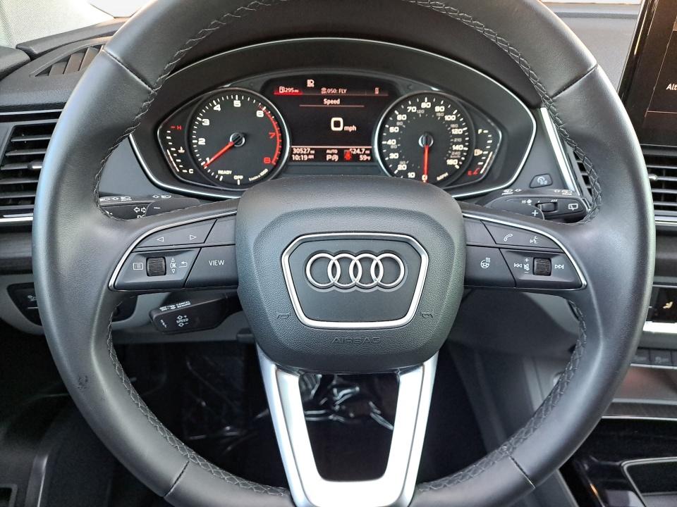 2022 Audi Q5 S line Premium