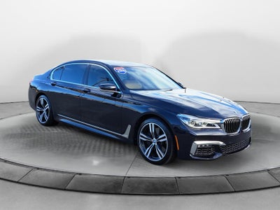 2016 BMW 750i 750i