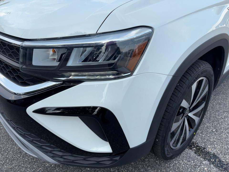 2023 Volkswagen Taos SE