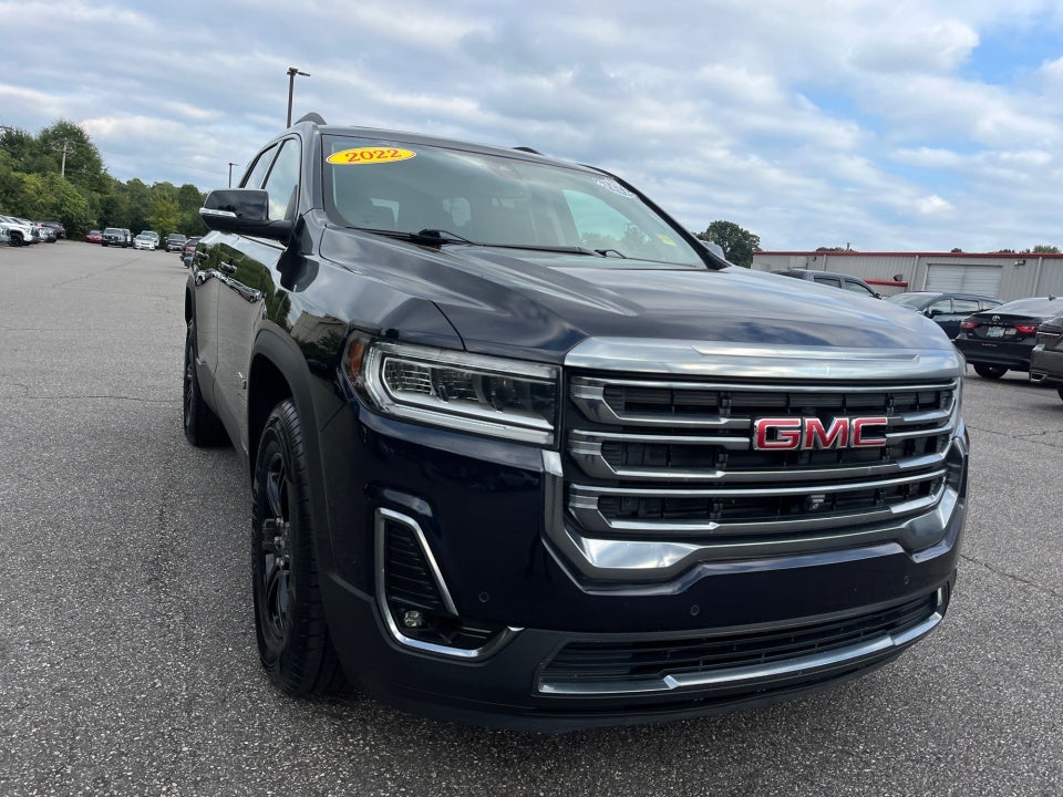 2022 GMC Acadia AT4