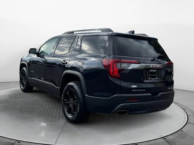 2022 GMC Acadia AT4