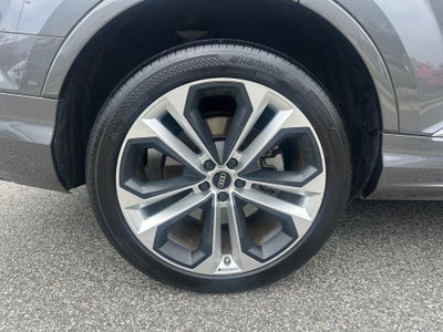 2022 Audi Q7 Premium Plus