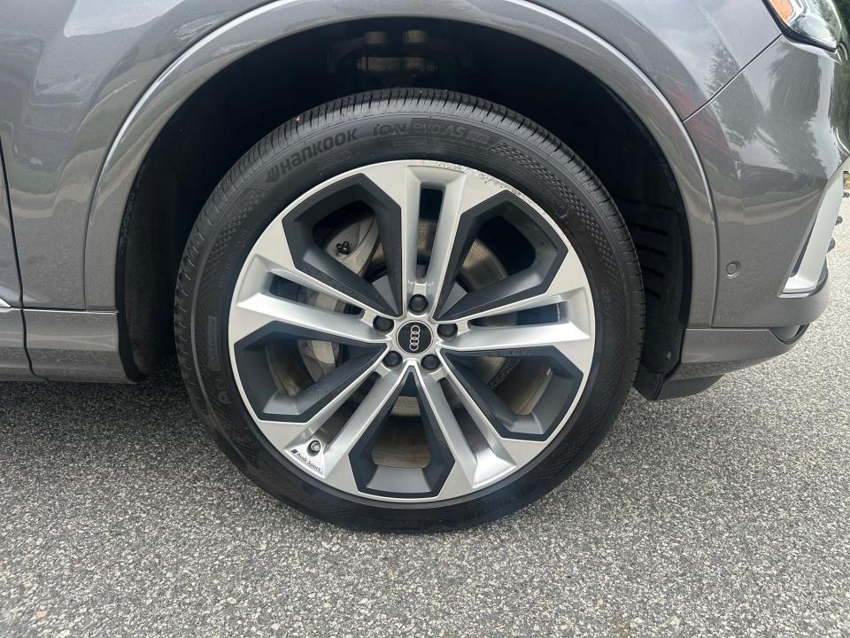2022 Audi Q7 Premium Plus