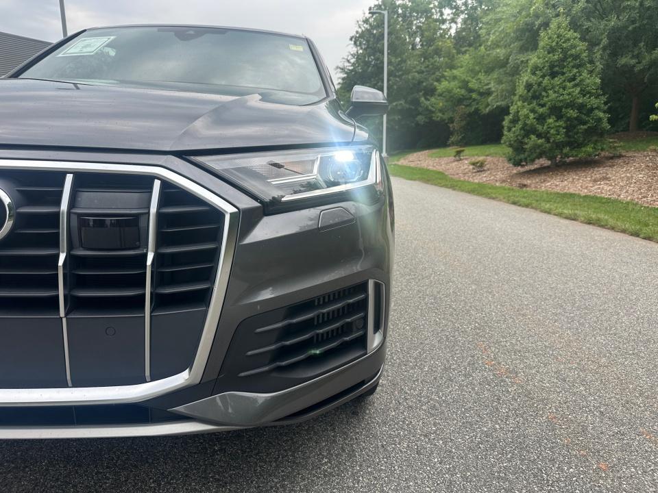 2022 Audi Q7 Premium Plus