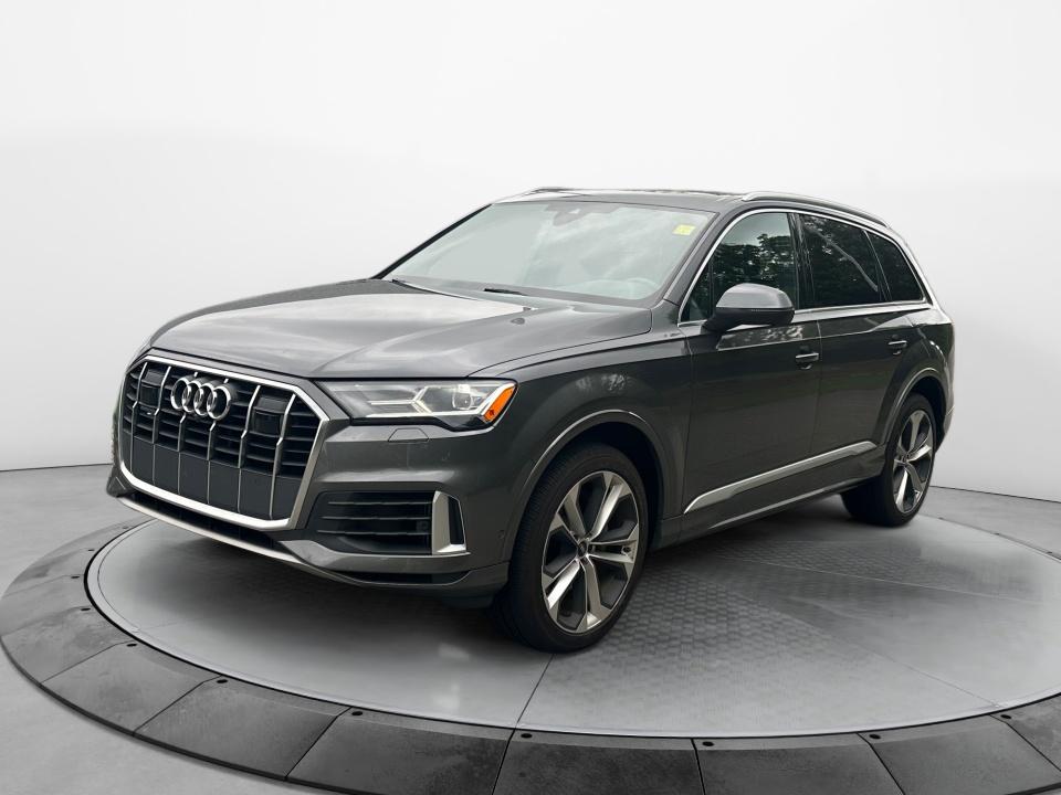 2022 Audi Q7 Premium Plus