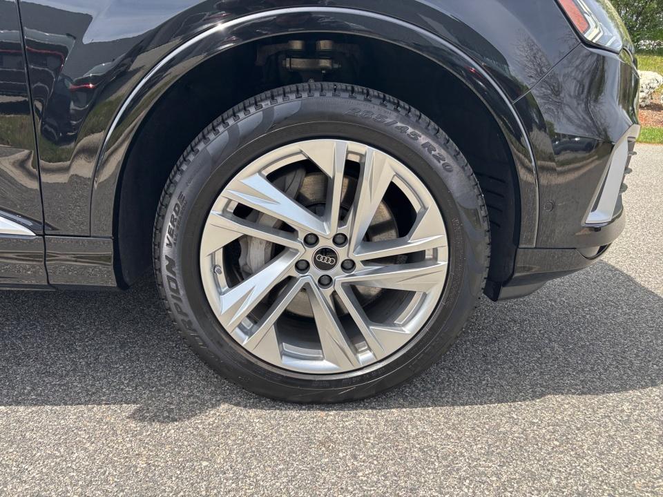 2023 Audi Q7 Premium Plus 55 TFSI quattro Tiptronic