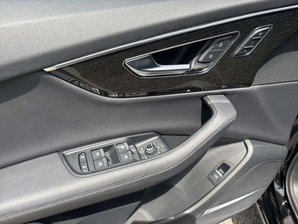 2023 Audi Q7 Premium Plus 55 TFSI quattro Tiptronic