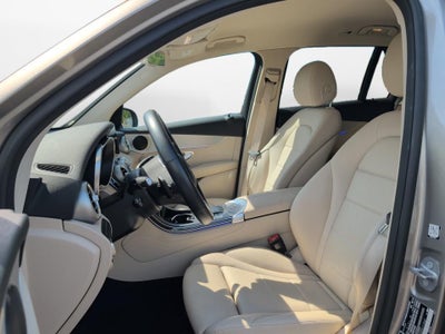2020 Mercedes-Benz GLC 300 GLC 300