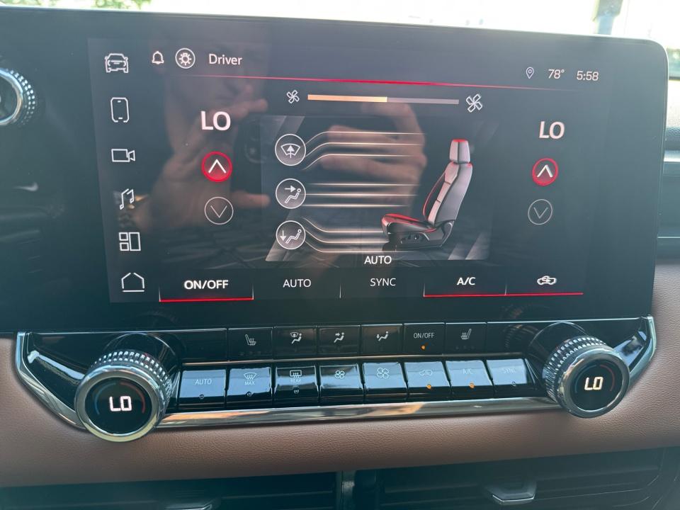 2024 GMC Canyon 4WD AT4