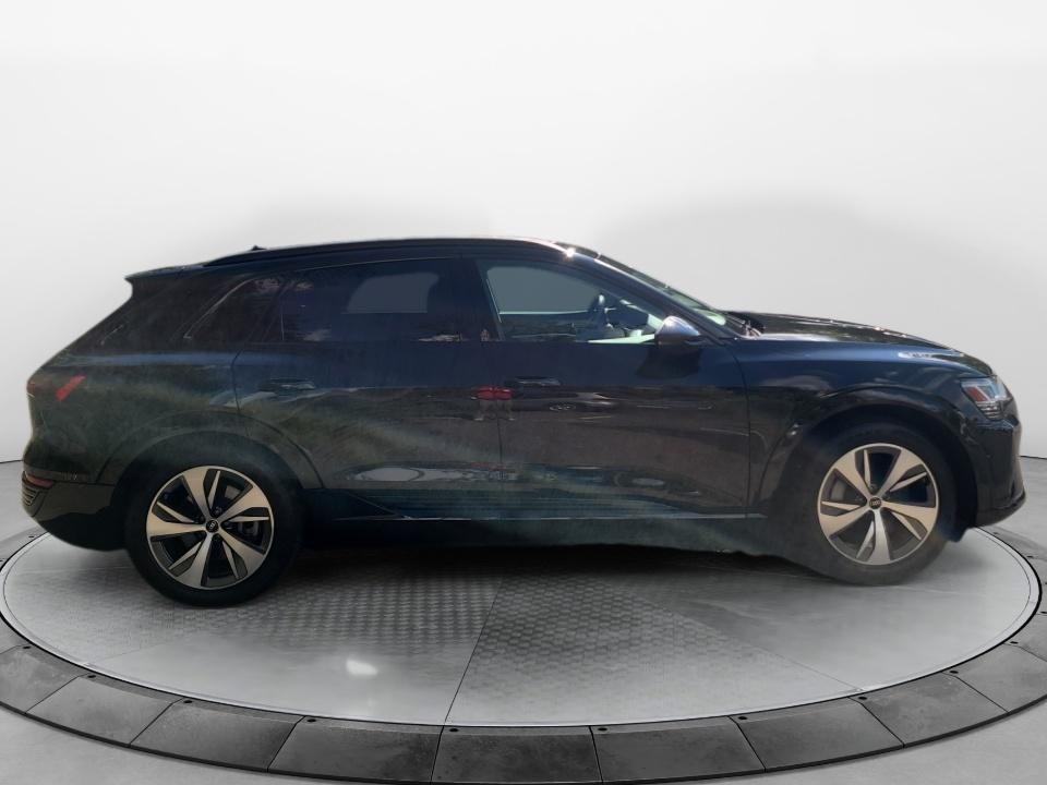 2024 Audi Q8 e-tron Premium