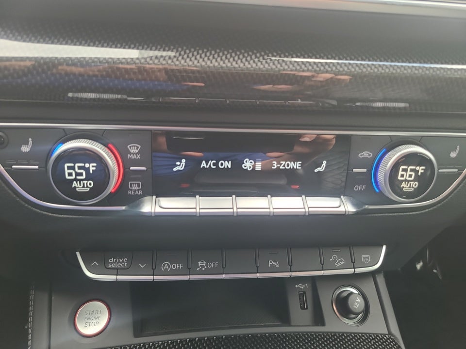 2023 Audi SQ5 Premium Plus